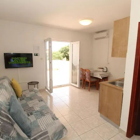 Daire By The Sea Mandre, Pag - 6418