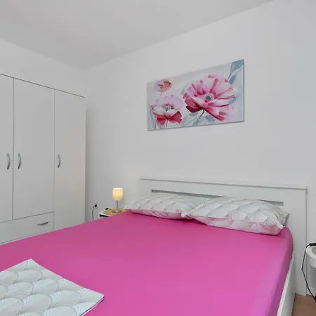 Appartamento By The Sea Mandre, Pag - 6418 Kolan